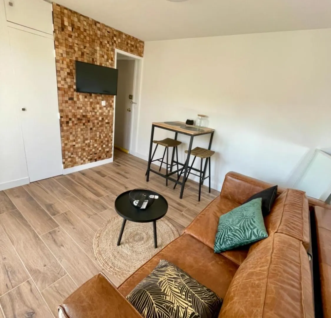 Studio Cosy Proche Plage 0*, Frejus France